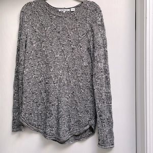 Eight eight eight brand 💯 percent cotton!Black/white patterned sweater size L